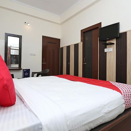 Hotel O Shiva Palace Haridwār Exteriör bild